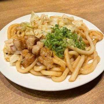 ホルモン焼きうどん