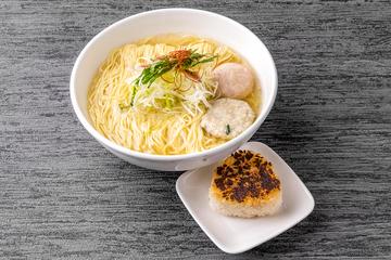 あら炊き塩らぁめん(へしこ焼きおにぎり付き)