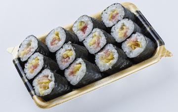 トロたく巻 Fatty Tuna and Pickled Vegetable Roll
