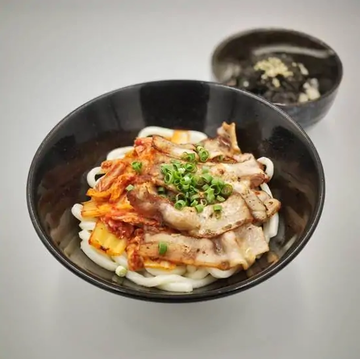 【釜山名物】サムギョプサル100g載せ キムチ うどん 〆のりご飯