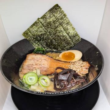 【サービス】【人気№1】濃厚豚骨醤油ラーメン