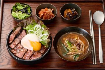 温玉ハラミステーキ丼定食(100g) Soft-Boiled Egg Harami Steak Bowl Set Meal