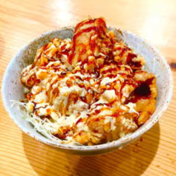 鶏天丼(てりたま)【照り焼き・タルタル】 ご飯大盛り無料！
