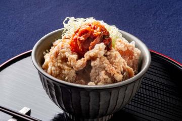 旨辛唐揚げキムチどんぶり 中