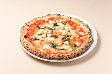 ピッツァ マルゲリータ Pizza Margherita