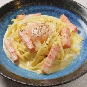 トリュフ香るカルボナーラ