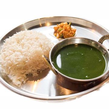 ほうれん草チキンカレーSag Chiken curry