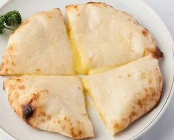 チーズナン/Cheese Nan