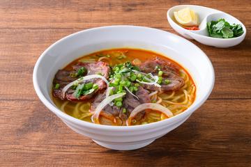 02 Bn b Hu フェ牛汁ピリ辛スープ ビーフン