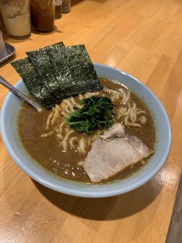 豚骨醤油ラーメン