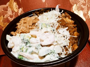 丼ぶり カレーケバブ エビマヨブロッコリートッピング