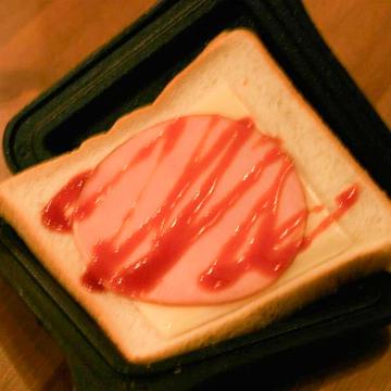 ハムチーズサンド