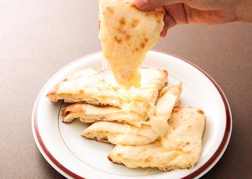 チーズナン