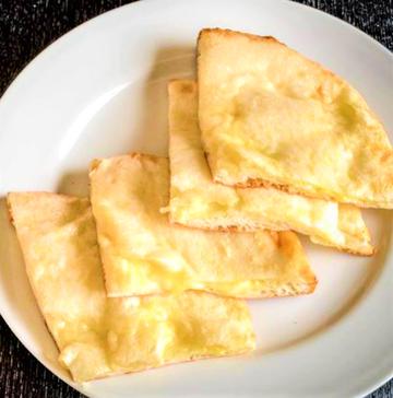 チーズナン CHEESE NAAN