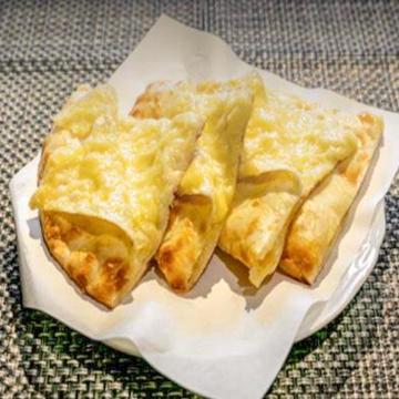 チーズナン