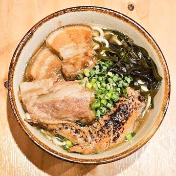 奇跡の手羽先ミックスそば(中)