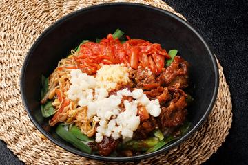 牛カルビにんにく背脂ビビンバ
