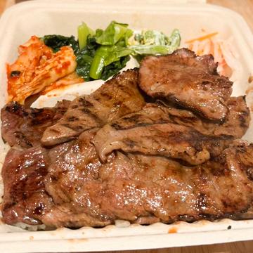 黒毛和牛カルビ弁当 大