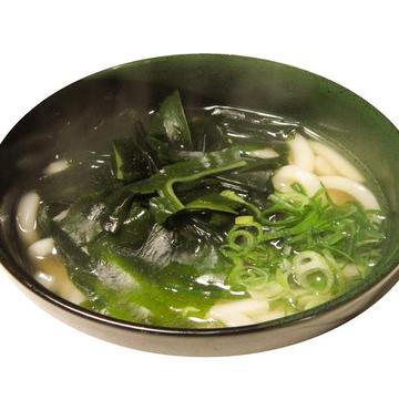半わかめうどん【麺具と出汁は別盛】