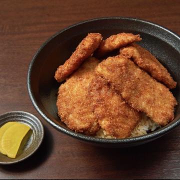 名物たれかつ丼(6枚)