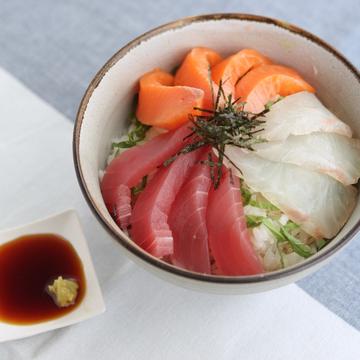 海鮮丼(梅)