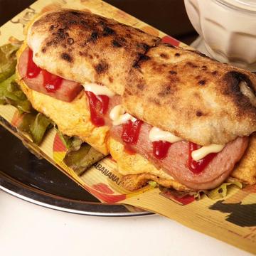ポークたまごパニーノ (Pork ＆ Egg Panino)