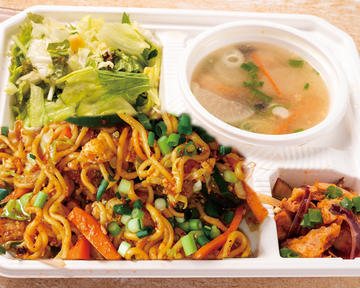 ネパールチャウメン弁当 - Nepali Chowmin Box