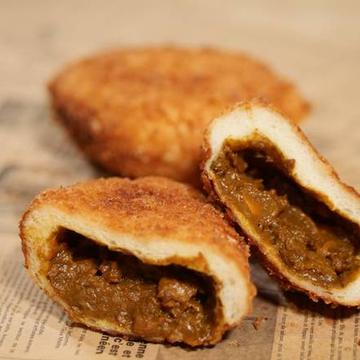 洋食屋さんのカレーパン Western-Style Curry Bun