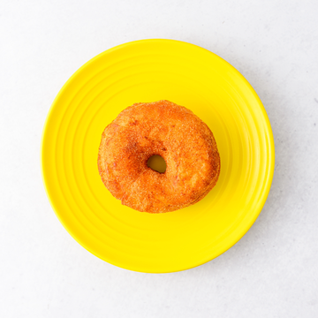 シナモンシュガードーナツ CINNAMON SUGAR DONUT