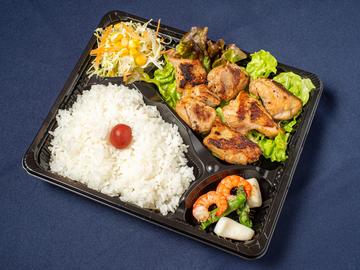鶏ももの鉄板焼き弁当