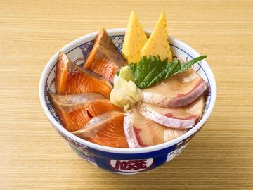 サーモンとブリの漬け丼