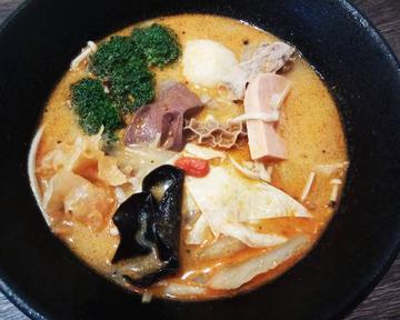 おすすめ！！薬膳白湯麻辣湯マーラータン