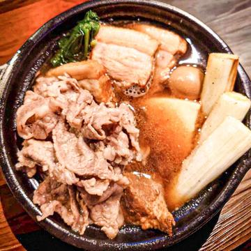 牛豚W肉煮込み(すき焼き+肉煮込み)