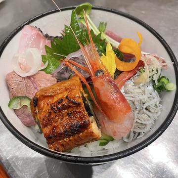本日の 海鮮丼
