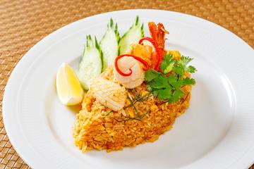 トムヤムクンチャーハン Tom Yum Fried Rice with Prawns