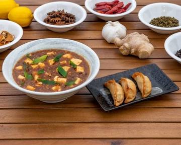 【創業20余年伝統の味】広東麻婆豆腐(単品)＆揚げ餃子3個