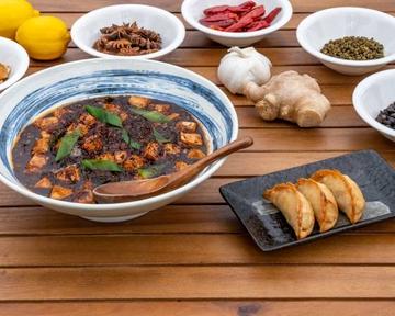 名物四川麻婆丼＆揚げ餃子3個 Sichuan Mapo Rice Bowl ＆ Deep Fried Gyoza Dumpling (3)
