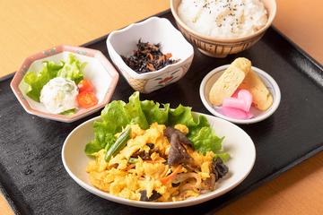 きくらげと玉子炒め弁当