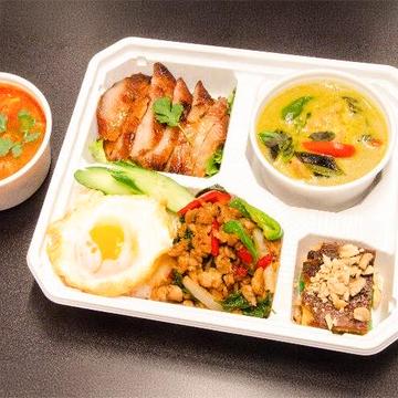 ★ガパオ・グリーンカレー・豚肉グリル焼きセット・Gapao Set 