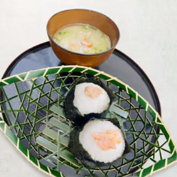 具沢山豚汁とおむすび2個セット
