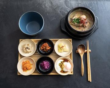 rich samgyetang(6種類のおかず付き)