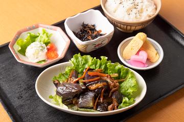 茄子味噌炒め弁当
