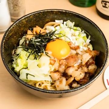 米沢牛の油そば 生卵