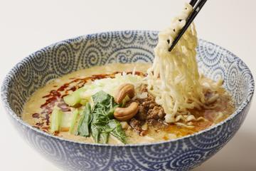 自家製ラー油の濃厚担々麺