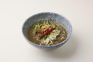 自家製ラー油の黒胡麻担々麺