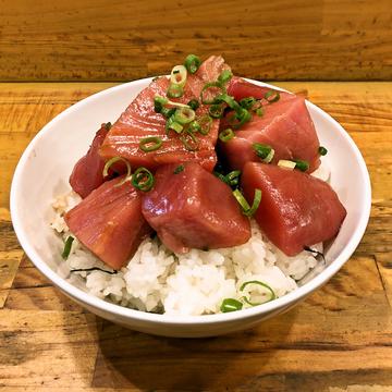 豊洲直送 マグロ漬け丼