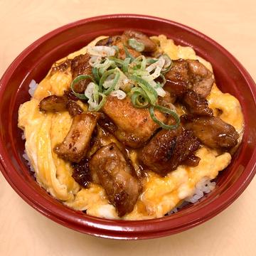 鉄板丼屋ドンテツの鉄板の焼き鳥丼タレ