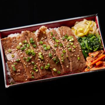 黒毛和牛上カルビ弁当