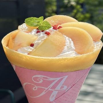 ピーチ生クリームクレープ