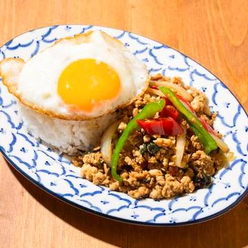 香り豊かなガパオライス
